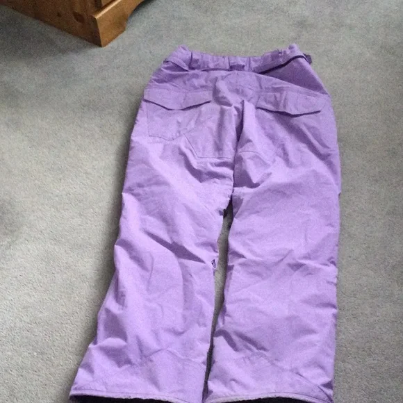 Volcom snowpants - Picture 2 of 5